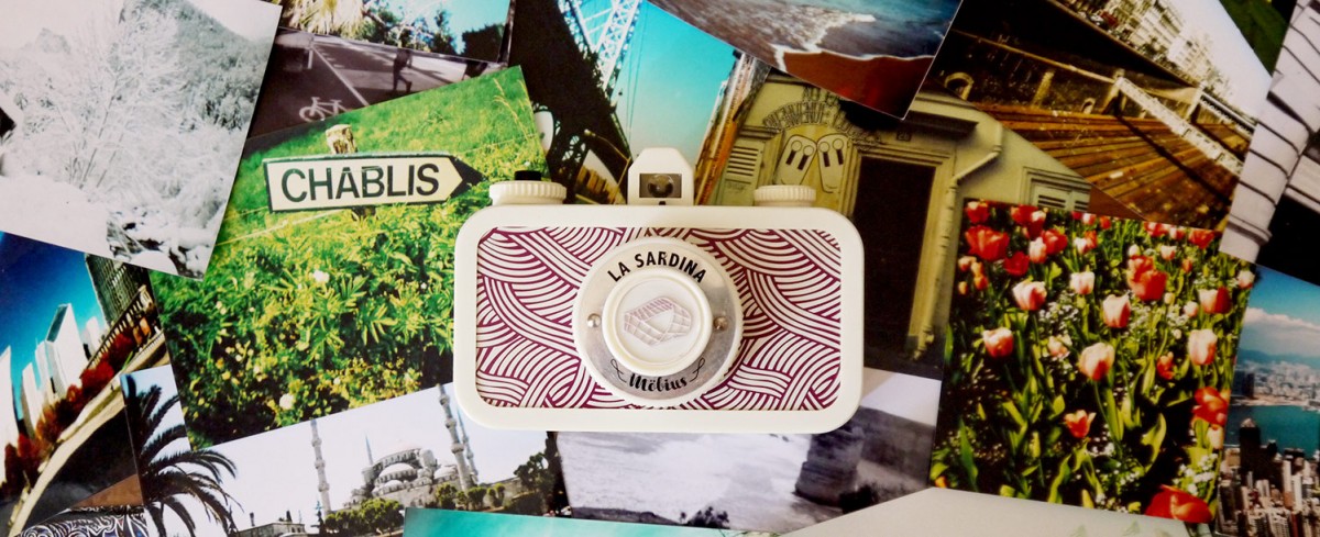 Lomography La Sardina Möbius edition and analogue photographs, back details